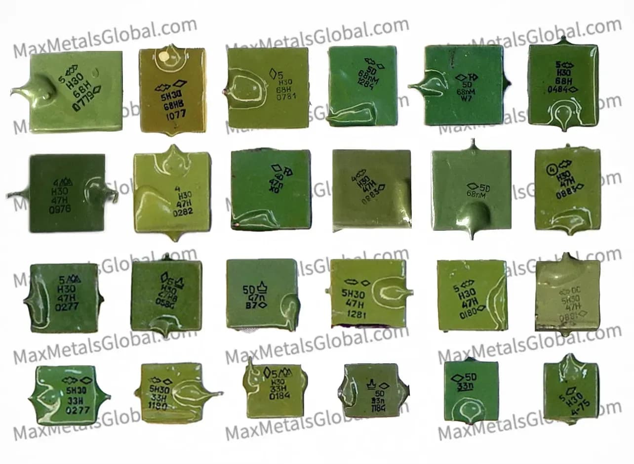 Ceramic capacitors (green)
